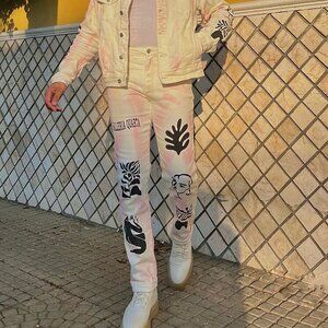 Forever 21 Galleria Quarta Graphic Slim-Fit Jeans